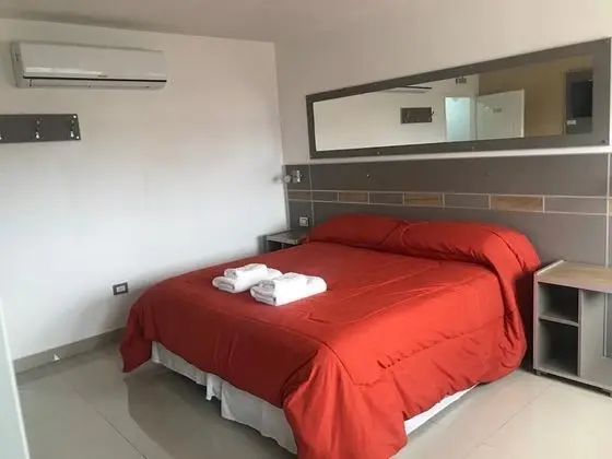 Basic Tek Büyük Yataklı Oda