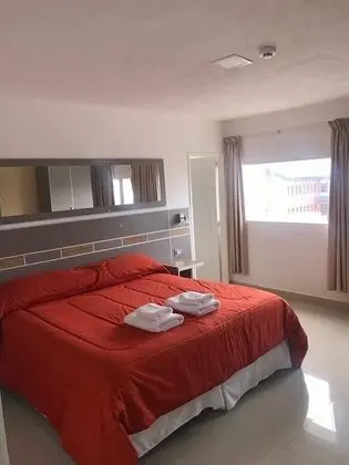 Basic Tek Büyük Yataklı Oda