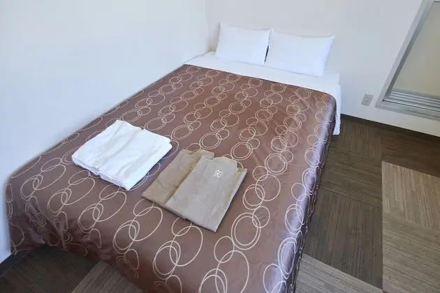 Tek Büyük Yataklı Oda, Sigara İçilmez