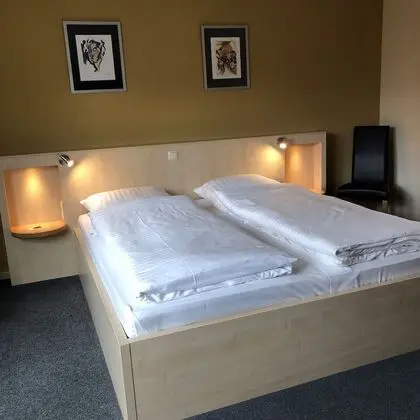 Standard Tek Büyük Yataklı Oda