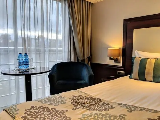 Comfort Tek Büyük veya İki Ayrı Yataklı Oda, Şehir Manzaralı
