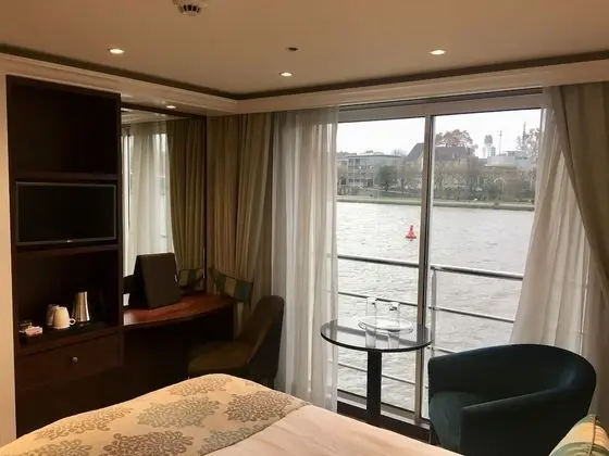 Comfort Tek Büyük veya İki Ayrı Yataklı Oda, 1 Büyük (Queen) Boy Yatak, Nehir Manzaralı