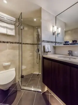 Comfort Tek Büyük Yataklı Oda, Balkon, Nehir Manzaralı