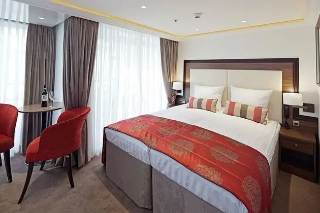 Business Süit, Balkon, Nehir Manzaralı