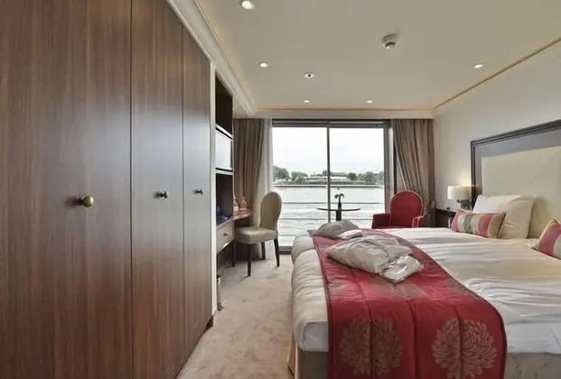 Comfort Tek Büyük Yataklı Oda, Nehir Manzaralı