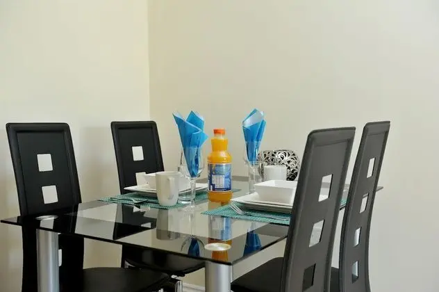 Luxury Apart Daire, Banyolu/Duşlu, Nehir Manzaralı (Hunters Wharf)