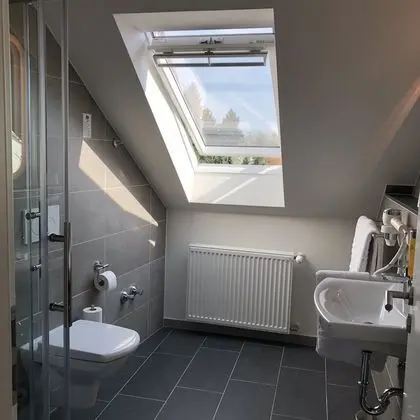 Economy Süit (Attic)