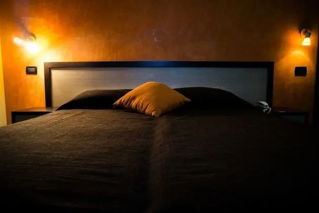 Büyük Yataklı Tek Kişilik Oda