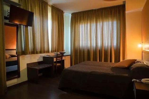 Tek Büyük Yataklı Oda, 1 Büyük (Queen) Boy Yatak