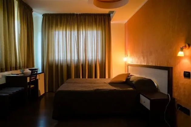 Tek Büyük Yataklı Oda, 1 Büyük (Queen) Boy Yatak