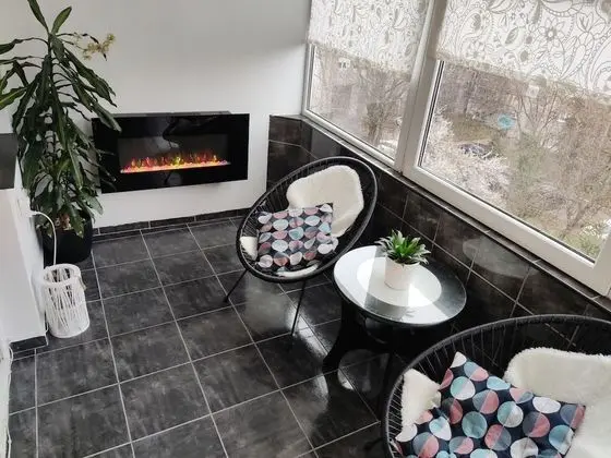Superior Double or Twin Room, Detached Private Bathroom, (shared apartment)