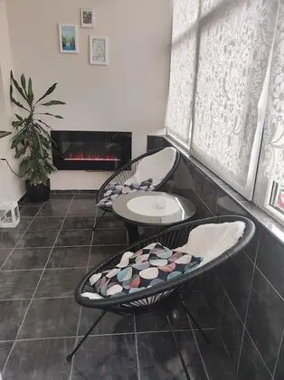 Superior Double or Twin Room, Detached Private Bathroom, (shared apartment)