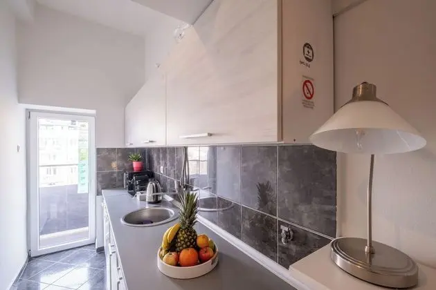 Superior Double or Twin Room, Detached Private Bathroom, (shared apartment)