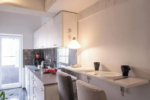 Superior Double or Twin Room, Detached Private Bathroom, (shared apartment)