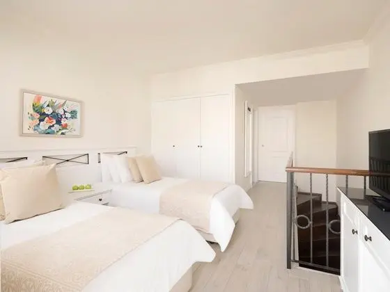 https://images.etstur.com/files/images/hotelImages/TR/98037/l/Asteria-Bodrum-Resort-Oda-340385.jpg
