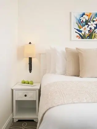 https://images.etstur.com/files/images/hotelImages/TR/98037/l/Asteria-Bodrum-Resort-Oda-340912.jpg
