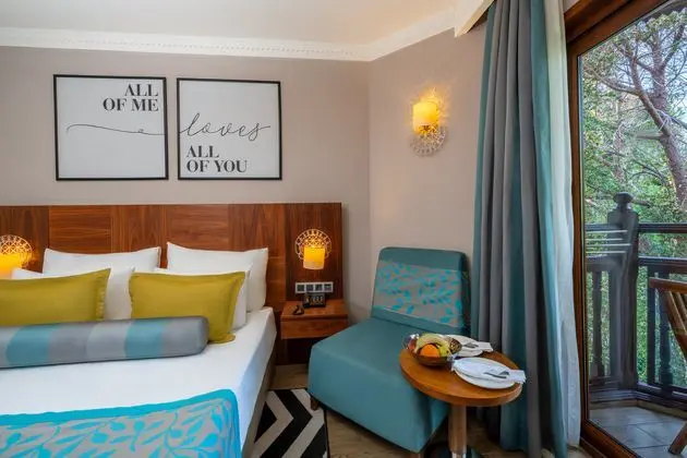 https://images.etstur.com/imgproxy/resize/2560x1440/files/images/hotelImages/etsrooms/1069/Selectum_Family_Resort_Belek_20250115124916_3.jpg