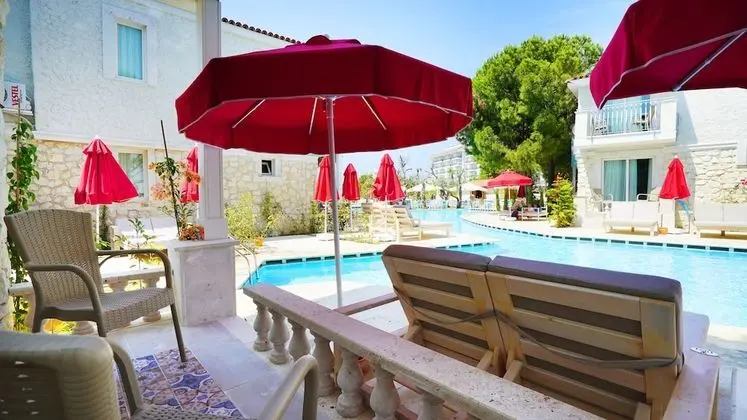 Swim Up Standard Room