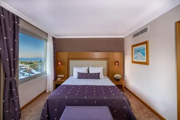 https://images.etstur.com/files/images/hotelImages/TR/215745/l/Selectum-Family-Side-Oda-356365.jpg