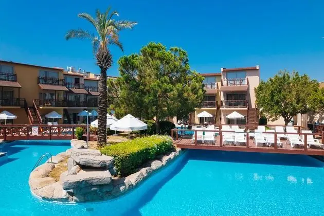 https://images.etstur.com/files/images/hotelImages/TR/215745/l/Selectum-Family-Side-Oda-356399.jpg