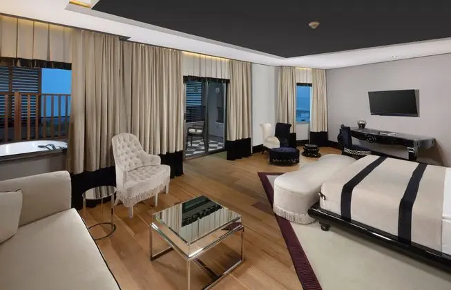 https://images.etstur.com/imgproxy/resize/2560x1440/files/images/hotelImages/etsrooms/123/Selectum_Luxury_Resort_20250218093015_1.jpg