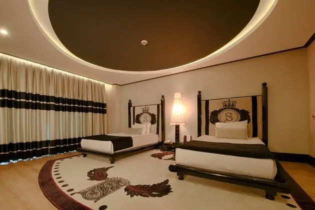 https://images.etstur.com/imgproxy/resize/2560x1440/files/images/hotelImages/etsrooms/123/Selectum_Luxury_Resort_20250218093015_4.jpg