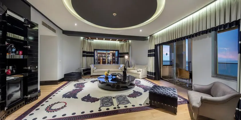 https://images.etstur.com/imgproxy/resize/2560x1440/files/images/hotelImages/etsrooms/123/Selectum_Luxury_Resort_20250218093555_1.jpg