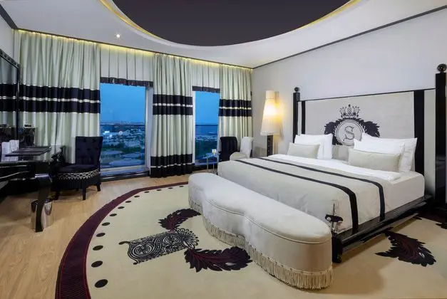 https://images.etstur.com/imgproxy/resize/2560x1440/files/images/hotelImages/etsrooms/123/Selectum_Luxury_Resort_20250218094045_0.jpg