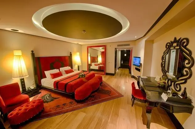 Deluxe Oda, Kısmi Deniz Manzaralı