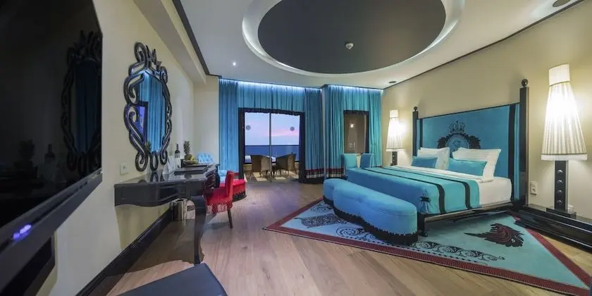 Deluxe Oda, Kısmi Deniz Manzaralı