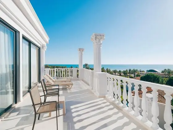 https://images.etstur.com/imgproxy/resize/2560x1440/files/images/hotelImages/etsrooms/516641/Selectum_Noa_Belek_20250516144136_2.jpg