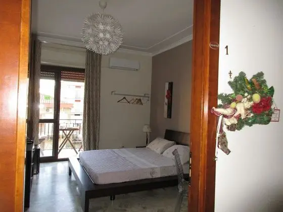 Üç Kişilik Oda (private bathroom not in room)
