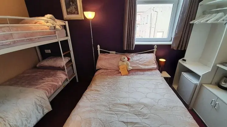 Family Tek Büyük Yataklı Oda
