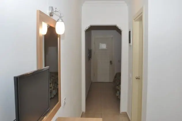 Aile Odası, Kara veya Havuz Manzaralı
