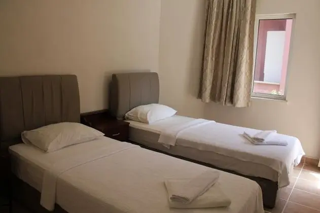1+1 Apart 4 Kişi, Şehir veya Dağ Manzaralı, Balkonlu