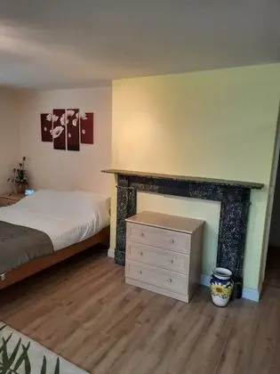 Apart Daire, 1 Büyük (Queen) Boy Yatak