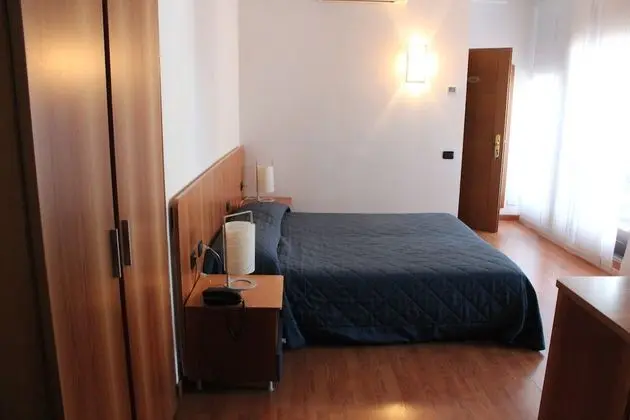 Standard Tek Büyük veya İki Ayrı Yataklı Oda