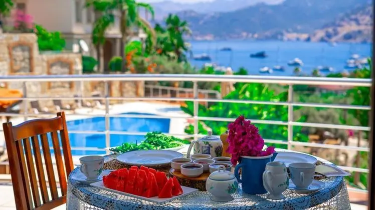 Aile Odası, Deniz Manzaralı