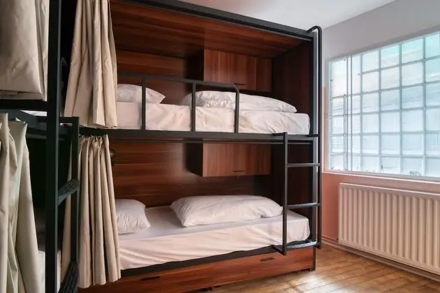 Bed in Female 6 Beds Dorm