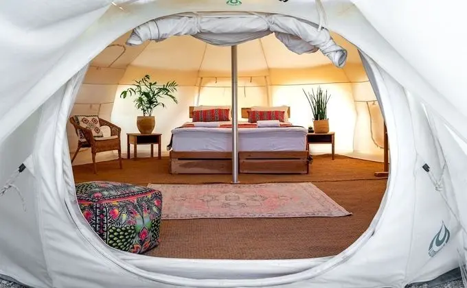 Glamping Deluxe