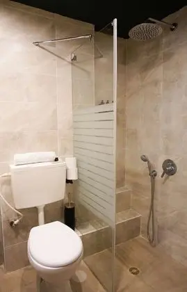 Economy Tek Büyük Yataklı Oda