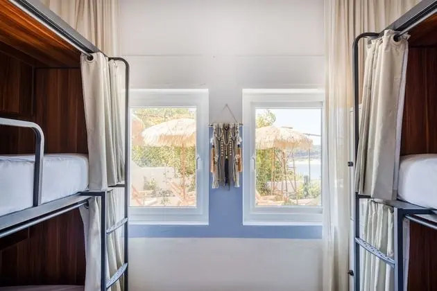 Bed in 8-Bed Mixed Dormitory Room