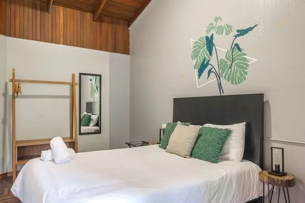 Small Room with Shared Bathroom