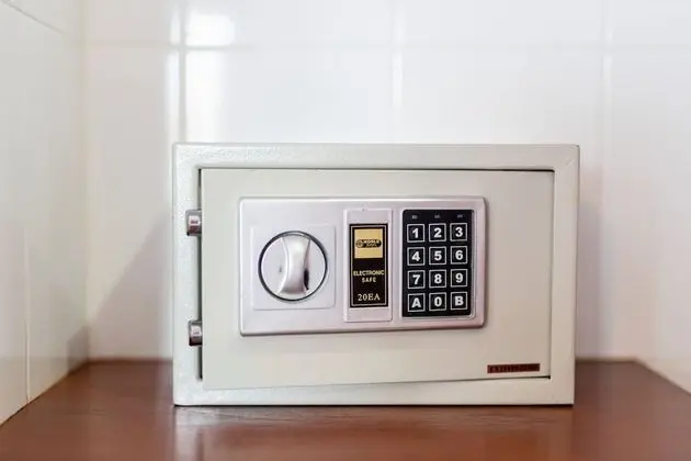 Standard Tek Büyük Yataklı Oda