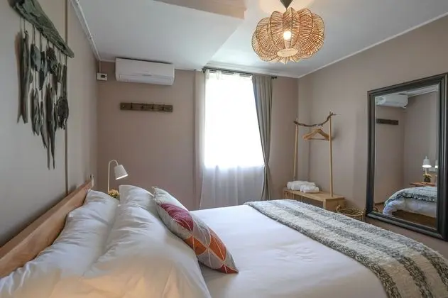 Small Room Shared Bathroom