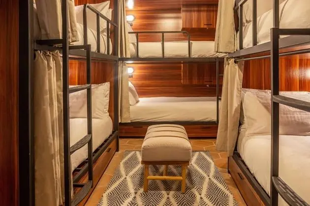 Ortak Ranzalı Oda (Bed in Large Dorm)