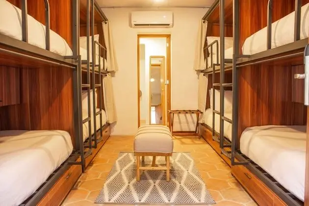 Ortak Ranzalı Oda (Bed in Large Dorm)