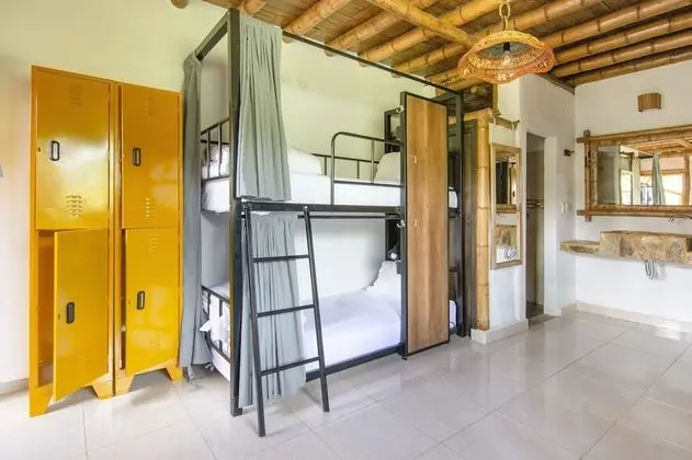Ortak Ranzalı Oda, Karma Ranzalı Oda (Bed in 6-Bed Room)