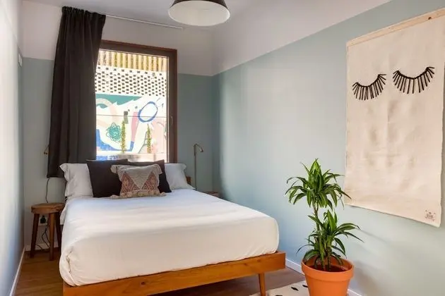 Small Room with shared bathroom