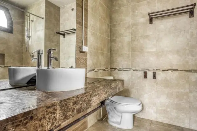 Small Room With Shared Bathroom